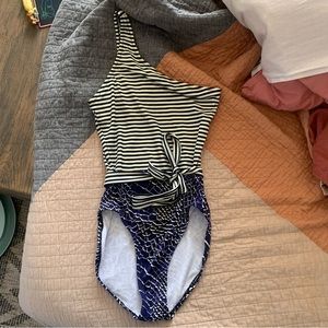 ☀️ Kamalikulture one armed swimsuit